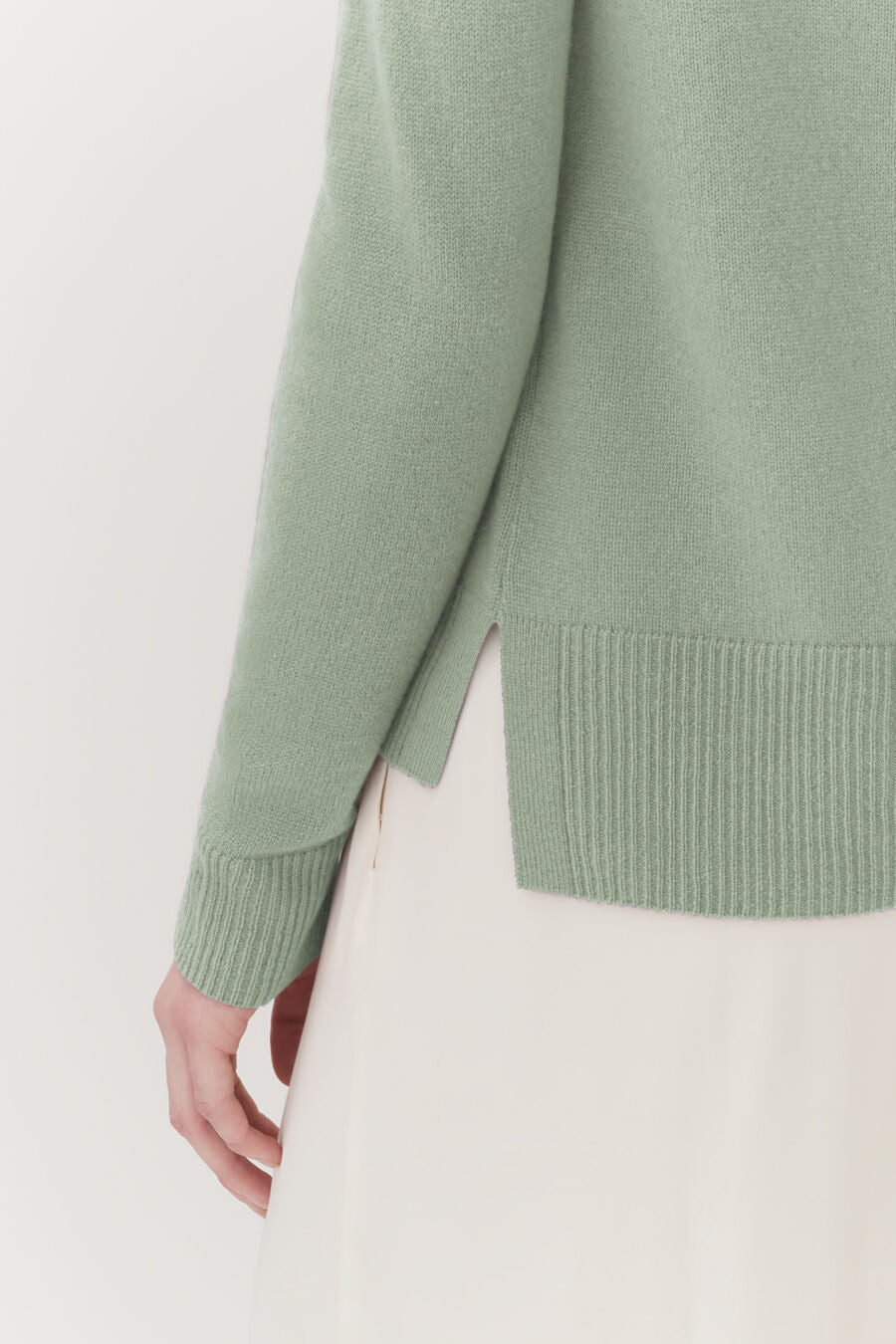 Single-Origin Cashmere Scoop Neck Sweater