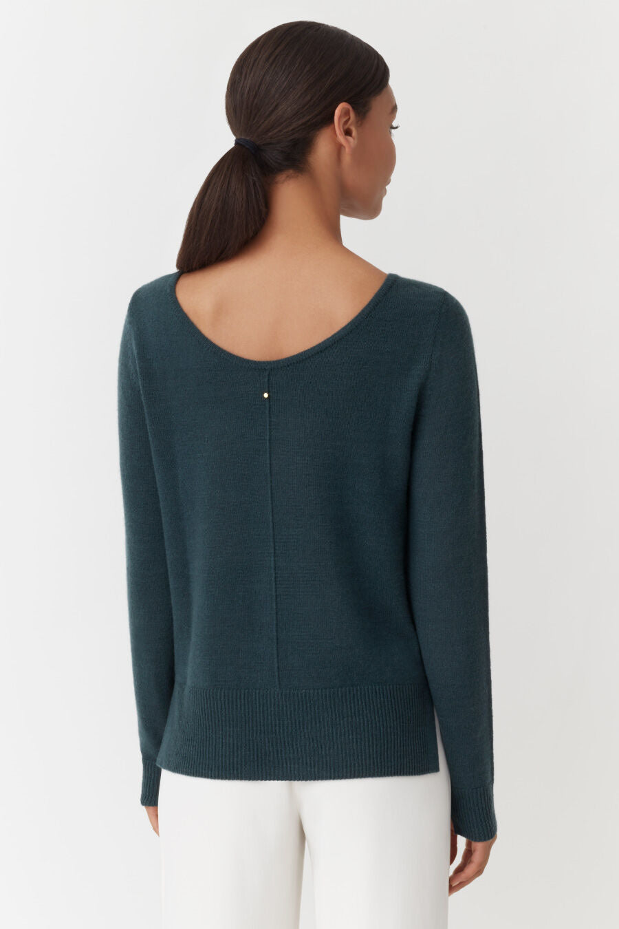 Single-Origin Cashmere Scoop Neck Sweater