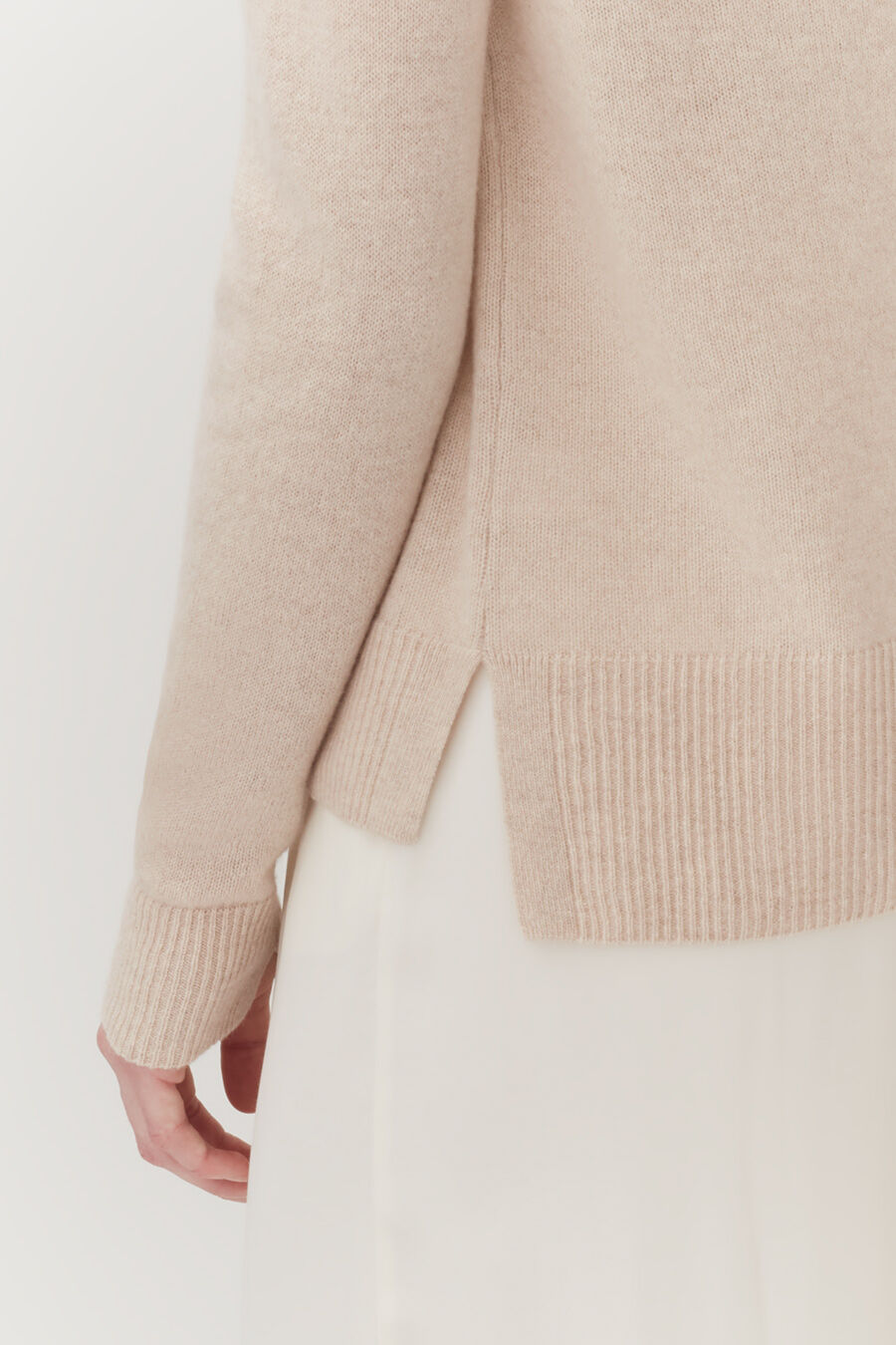 Single-Origin Cashmere Scoop Neck Sweater