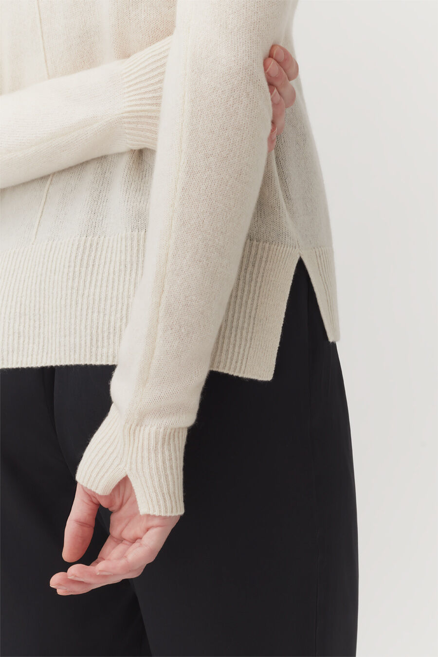 Single-Origin Cashmere Scoop Neck Sweater