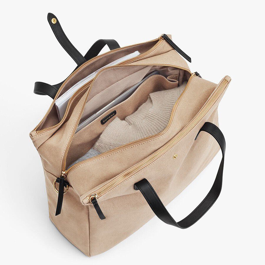 Triple Zipper Overnight